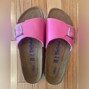 NEW Betula Catalina Birko Flor Pink Slip-On Buckle Sandals, Size 7